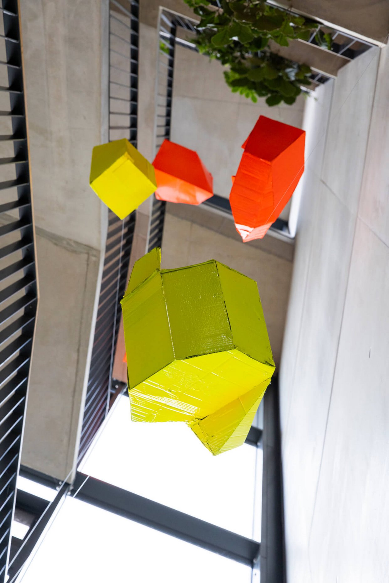Tageslichttropfen, 2023, Foto: Amelie Niederbuchner, © VG Bild-Kunst Bonn